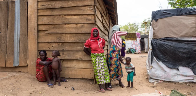 Federal government committed to provide houses for vulnerable citizens