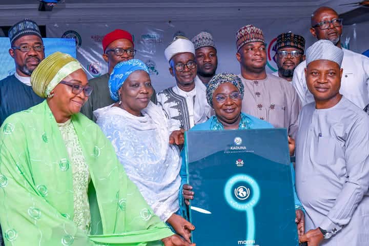 Kaduna begins ‘first 1000 days’ health initiative Kaduna Deputy Governor, Hadiza with Health Commissioner, Umma at MAMII workshop
