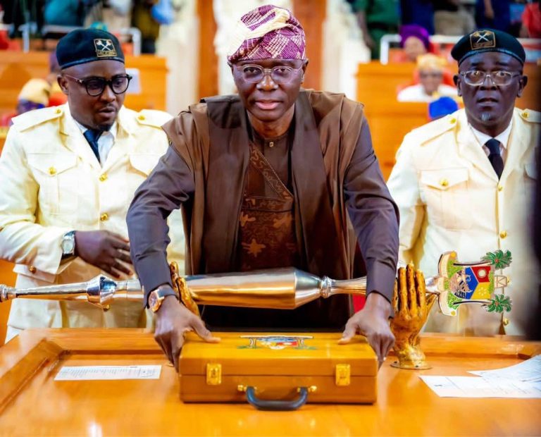 Babajide Sanwo-Olu presenting 2026 budget to Assembly