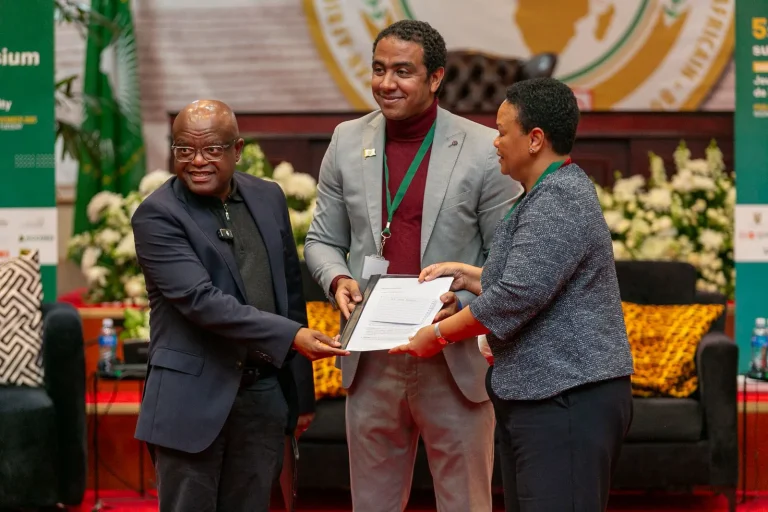 Egyptian youth leader presents outcomes of African youth symposium to Johannesburg mayor