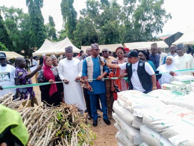 Kogi distributes farm inputs, tricycles to 572 farmers