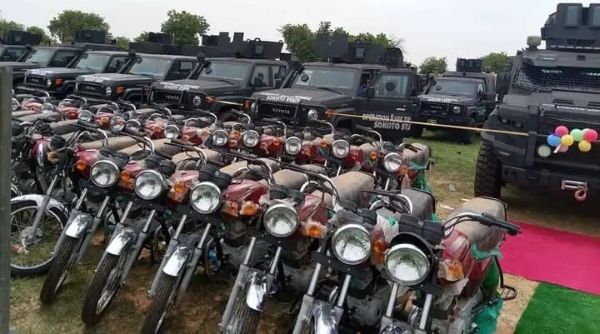 Sokoto donates 10 Hilux vans to support Sokoto-Badagry highway project Security vehicles